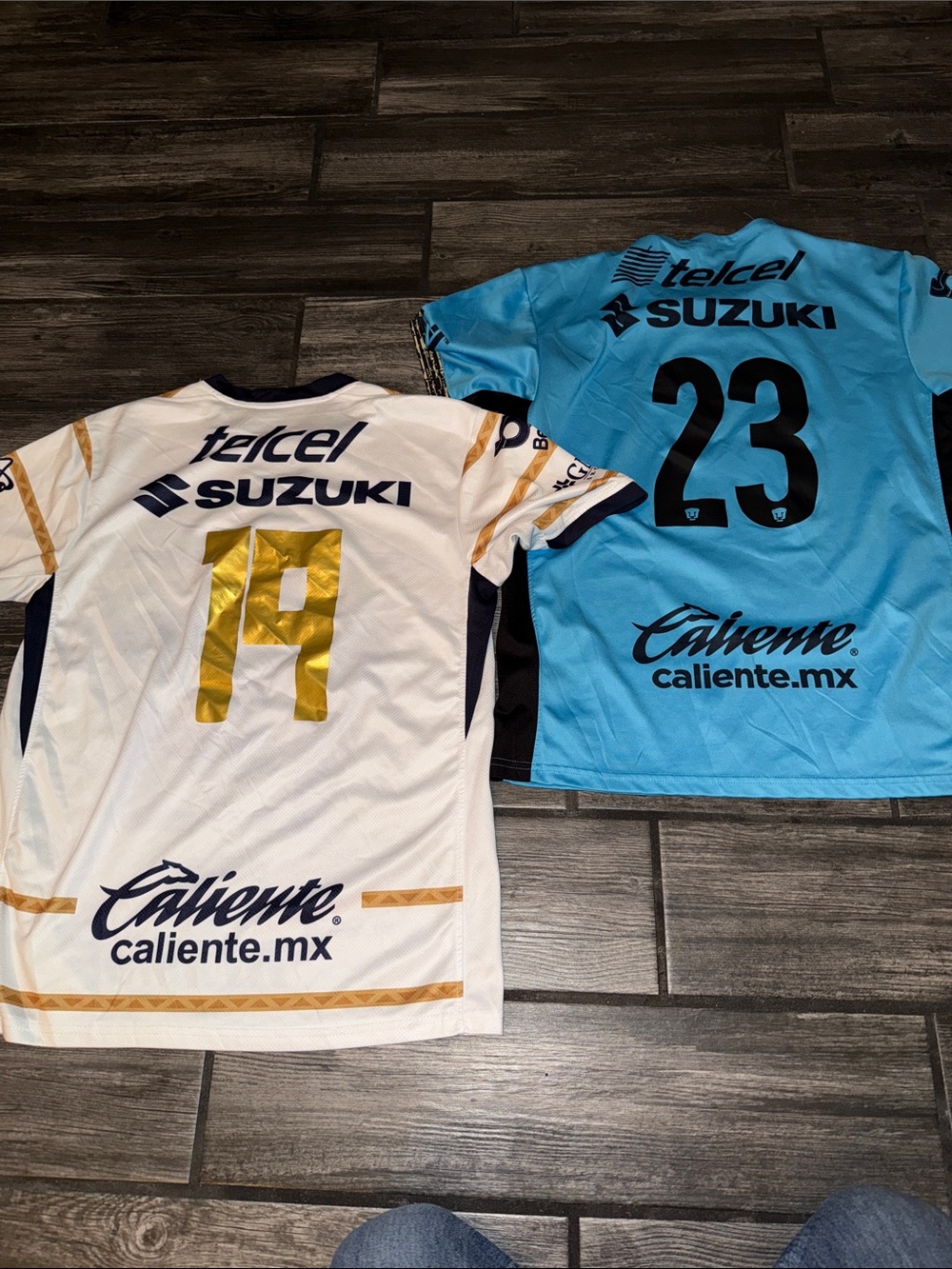Suzuki Telcel Nike pumas men’s small youth large  soccer jersey x2